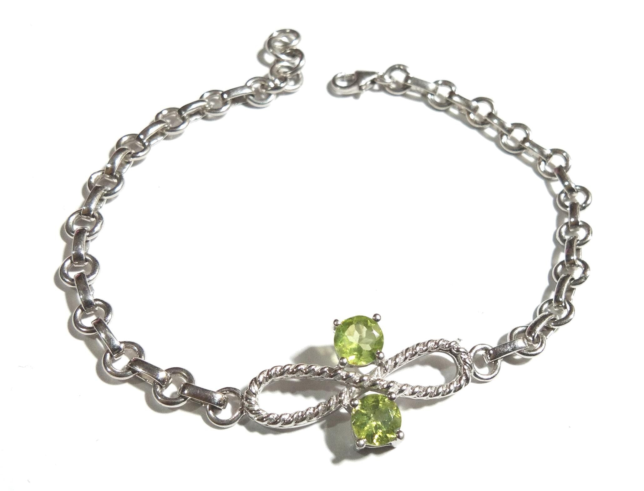 Natural Peridot Bracelet, Handmade Bracelet for Women, 925 Sterling Silver Jewelry, Peridot Handcuff Bracelet, Wedding Glam Hand Jewelry.